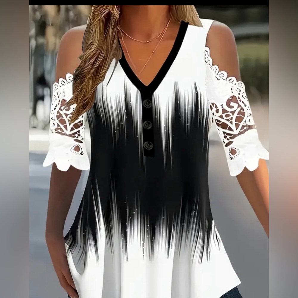 NWOT Woman’s Blouse XXL